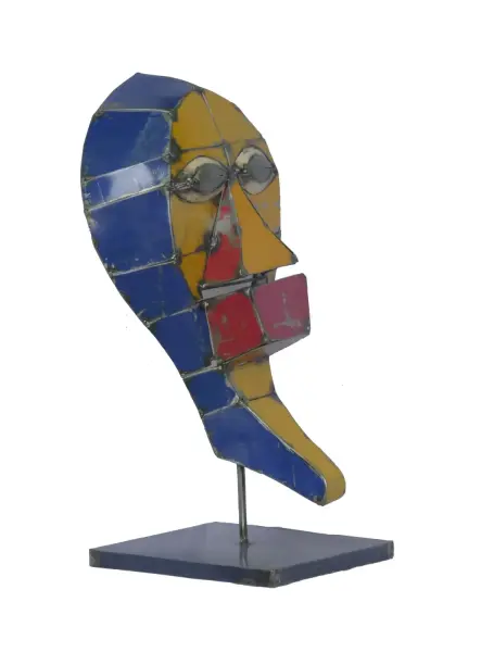 Product image 3 of the product “Small Mask on stand - Modell 3, 53cm height, sculpture from upcyceled oil barrel. ”